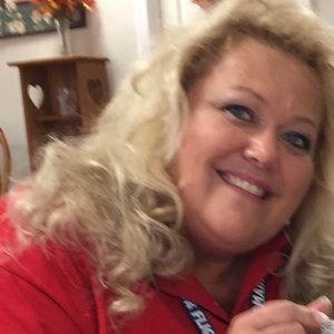 Meet your Posher, Laurie ann